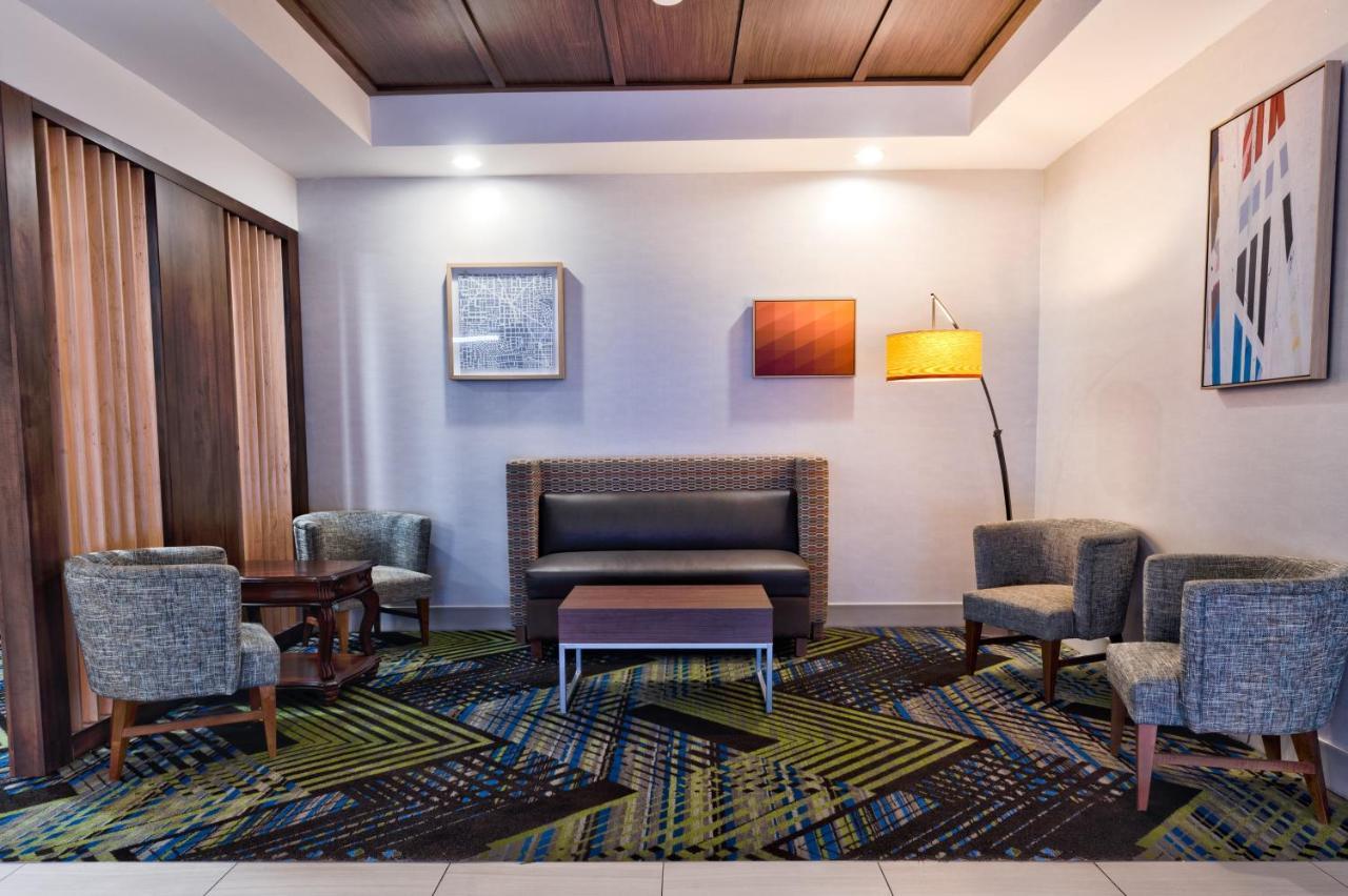 Holiday Inn Express Hotel & Suites Goshen By Ihg Exterior foto