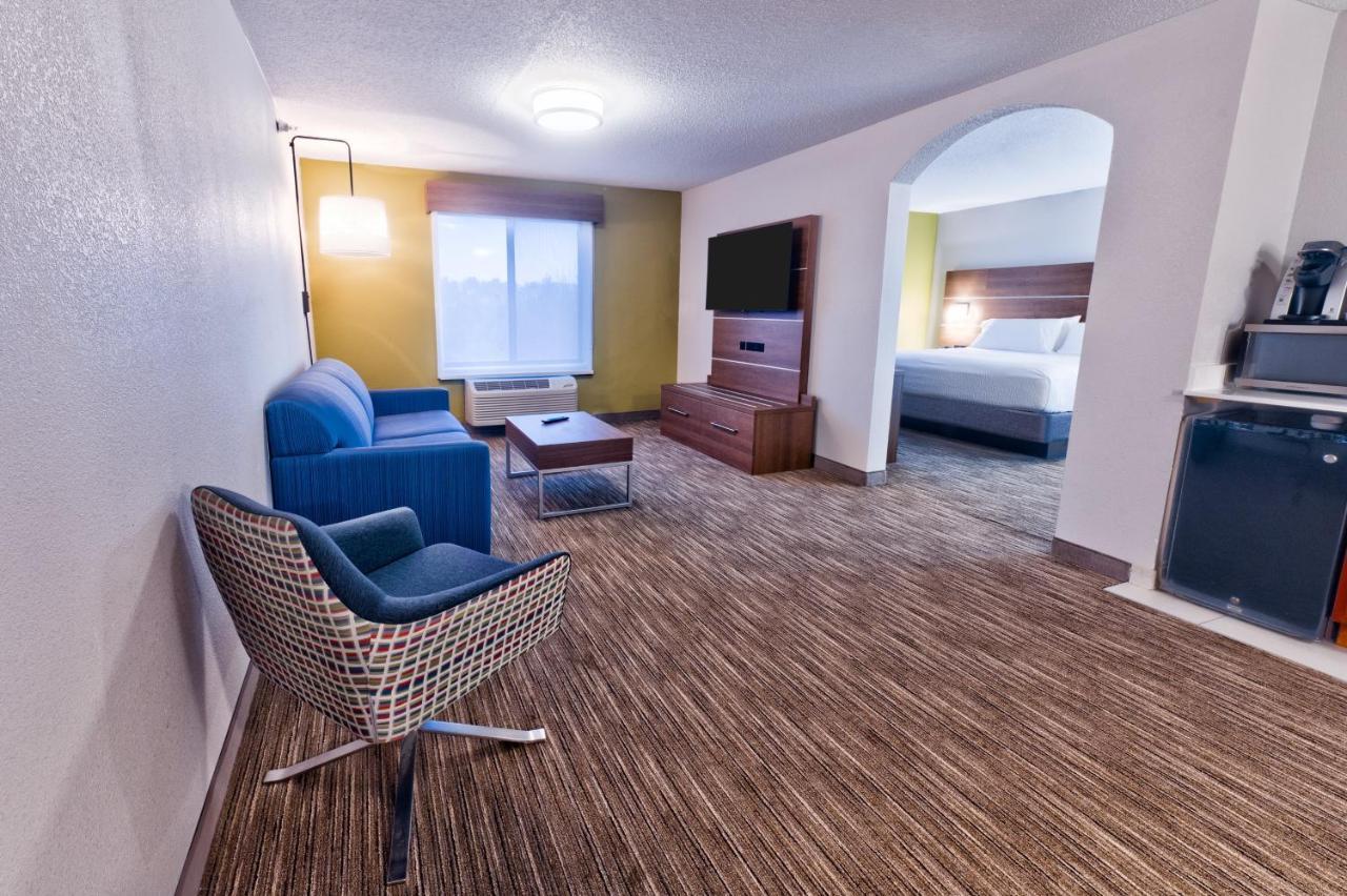 Holiday Inn Express Hotel & Suites Goshen By Ihg Exterior foto