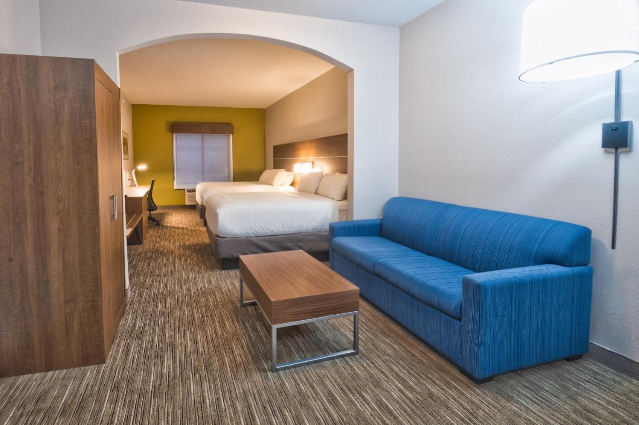Holiday Inn Express Hotel & Suites Goshen By Ihg Exterior foto